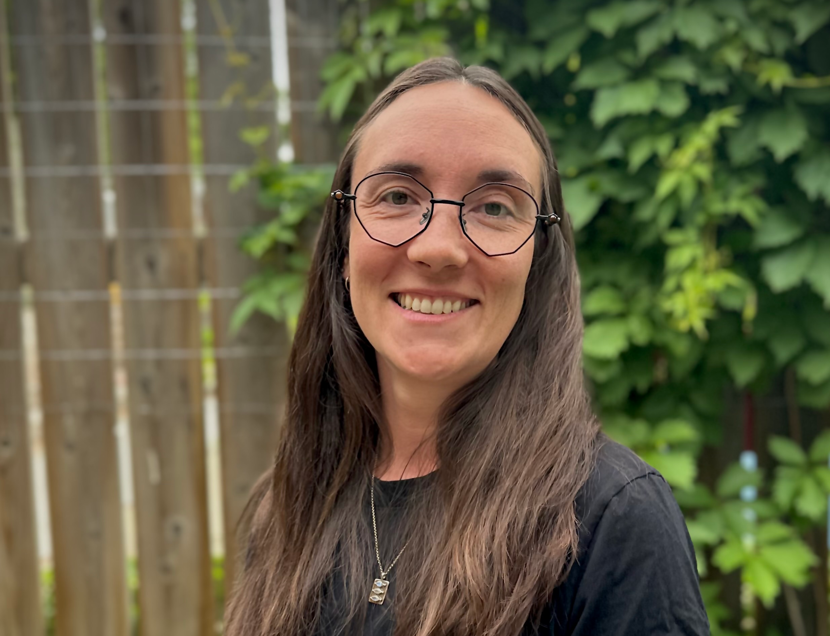 Kaitlyn Dueck Kaitlyn Dueck<br />
Registered Social Worker<br />
Therapy for adults, kids & teens Saskatoon, SK